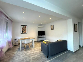 Maison de village, garage & climatisation